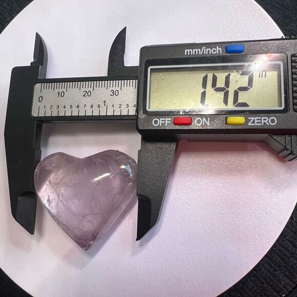 Amethyst Crystal‎ Heart Carving (10) - Picture 8 of 10